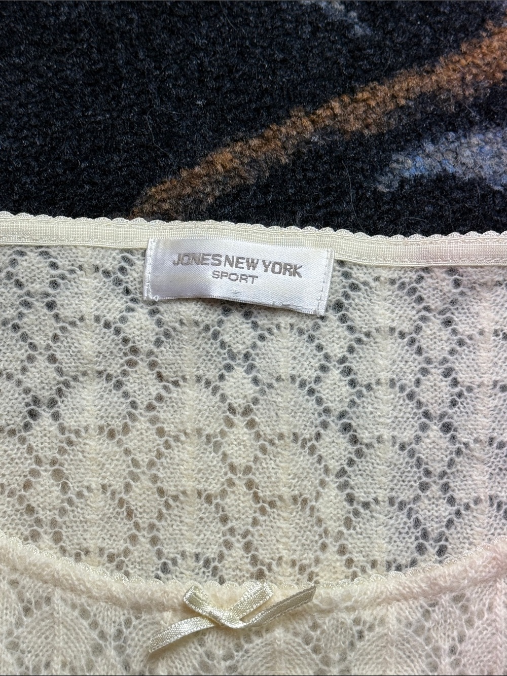 VINTAGE IVORY SWEATER LONGSLEEVE - Picture 5 of 8